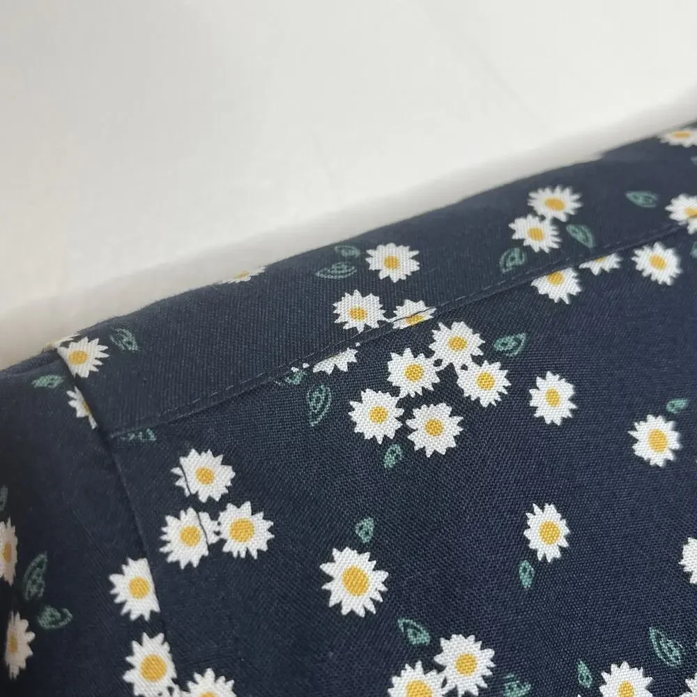 LL Bean Daisy Floral Print Button Up Shirt Black Womens Small Preppy Cottage - Picture 3 of 8